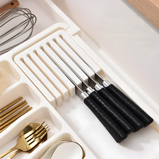 Plastic Spoons Organizer