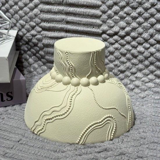 Medium Porcelain Serving Platte