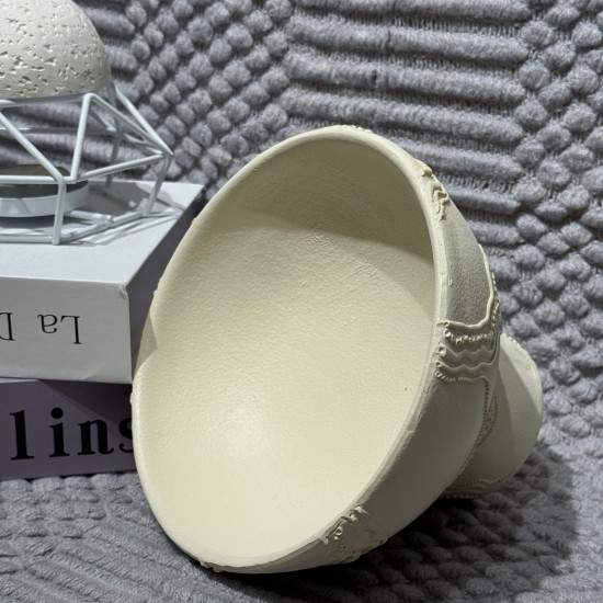Medium Porcelain Serving Platte