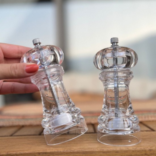 Plastic Spice Grinder Medium