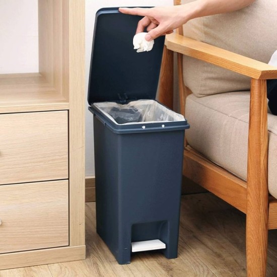 Plastic Trash Can 15 Liter