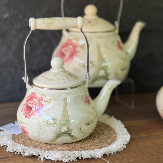 Porcelain Teapot 2.5 Liter