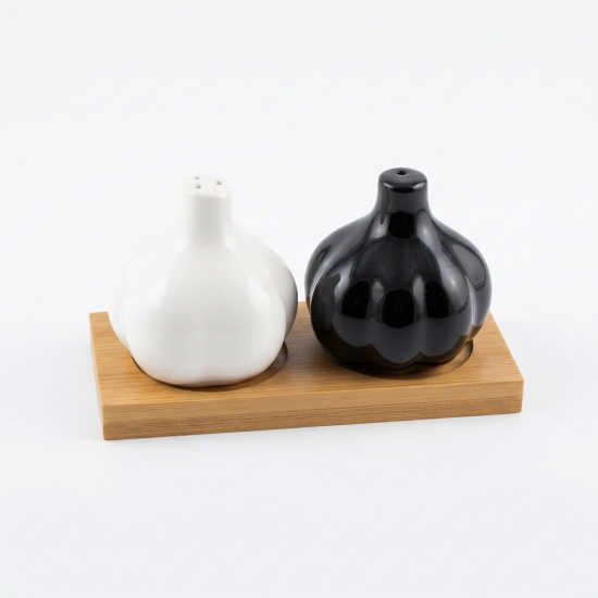 Porcelain Salt and Pepper Shaker Set
