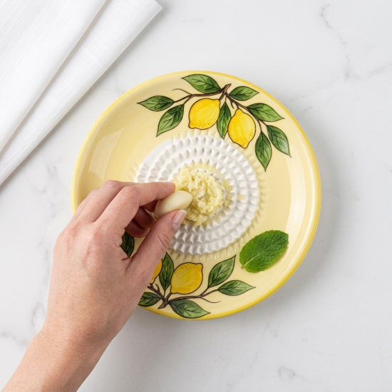 Fruit Pattern Garlic Grating Dish