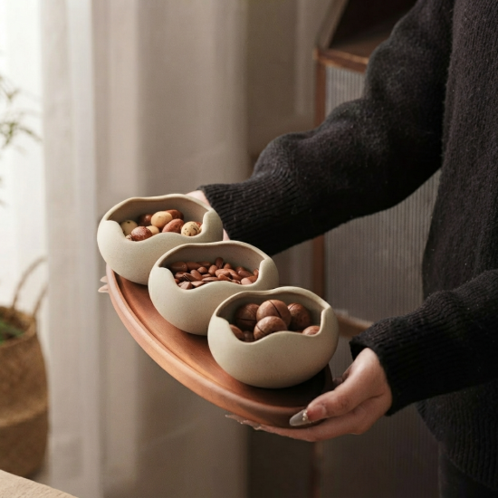 Porcelain Bowl Set 3 Pieces With Wooden Base