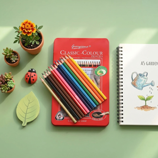 Wooden Colored Pencils in A Metal Box12 Pcs