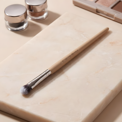 Neverti Eyeshadow Brush