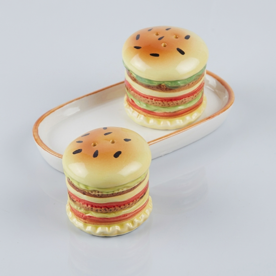 Porcelain Salt and Pepper Shaker Set
