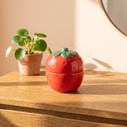 Strawberry Scented Candle 100 g