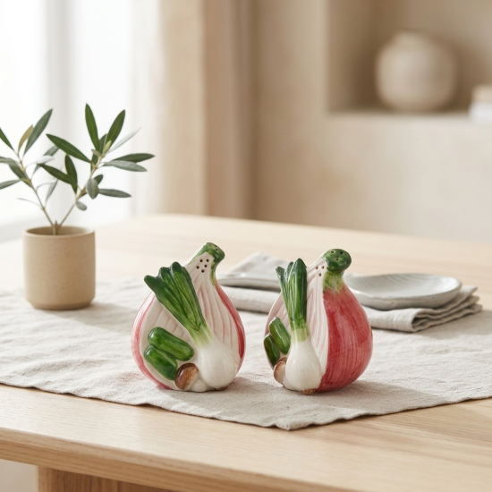 Porcelain Salt and Pepper Shaker Set