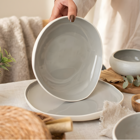 Dinnerware Set - 24 Pcs