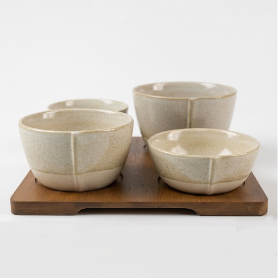Bowl Set 4 Pcs with Wooden Stand