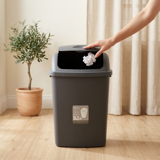 Plastic Trash Can 70 Liter