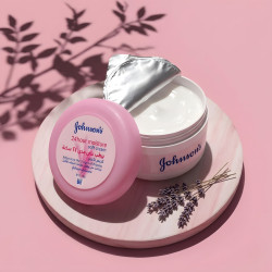 Johnson's Moisture Soft Cream