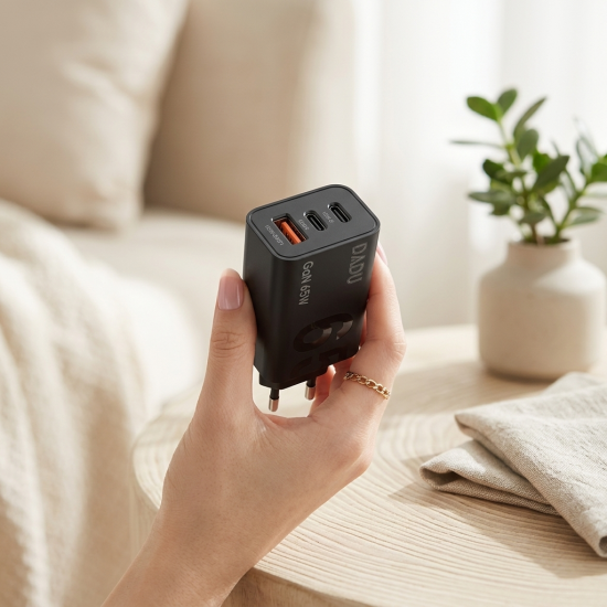 Black Super Fast Charger 65W